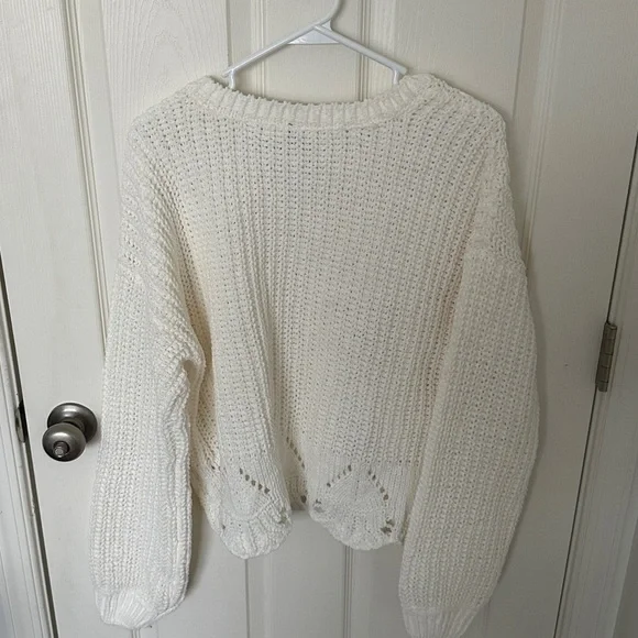NWT Francesca's - White Knit Cropped Long Sleeve Crew Neck Sweater - Picture 5 of 5